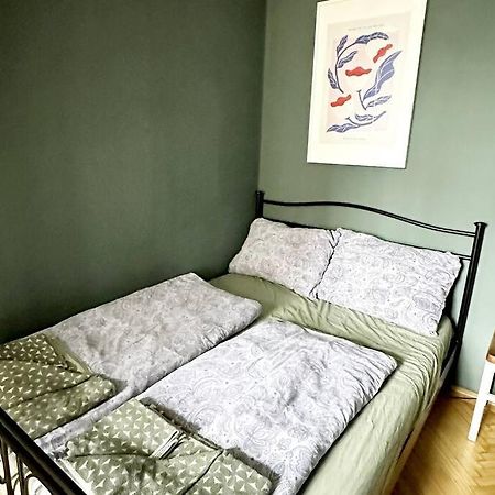 Ruhige & Grosse Altbauwohnung 7Min Zum Zentrum Vienna Esterno foto